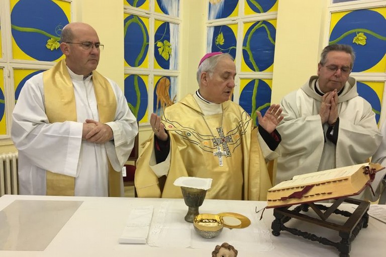 Messa di Natale nel carcere di Trani con il Vescovo Mansi