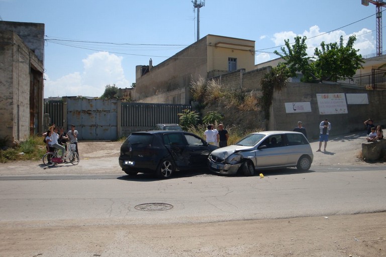 incidente stradale via S. Maria dei Miracoli