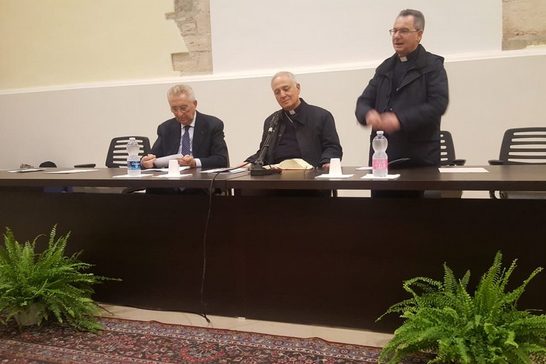Mons. Luigi Mansi incontra l'Ordine Equestre S. Sepolcro di Gerusalemme per il nuovo anno sociale