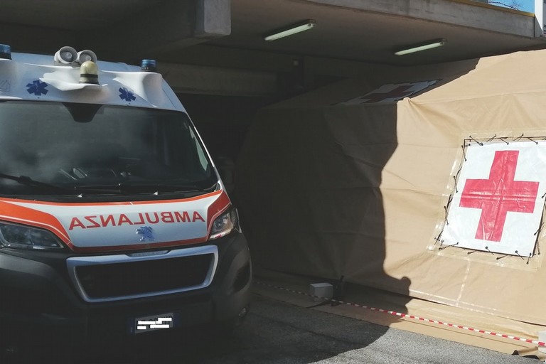 ambulanza servizio 118