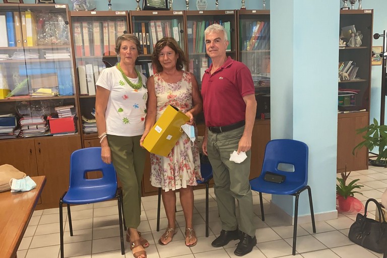 I dirigenti scolastici (da sx) Dora Guarino, Celestina Martinelli e Vito Amatulli