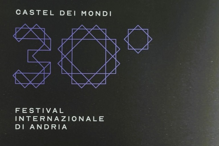Libro 30 anni di Castel dei Mondi