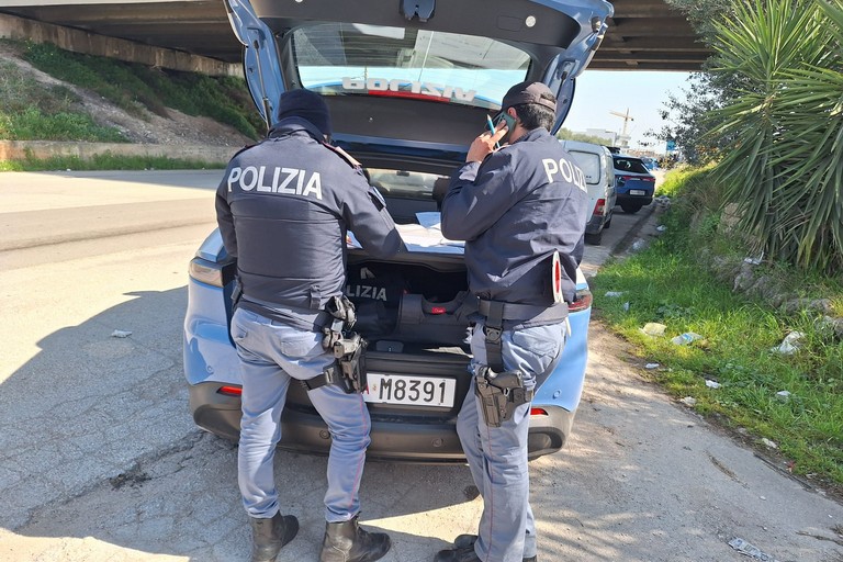Messaggio d'addio nella chat di famiglia: rintracciata e salvata sull'A14 dalla Polstrada della Bat