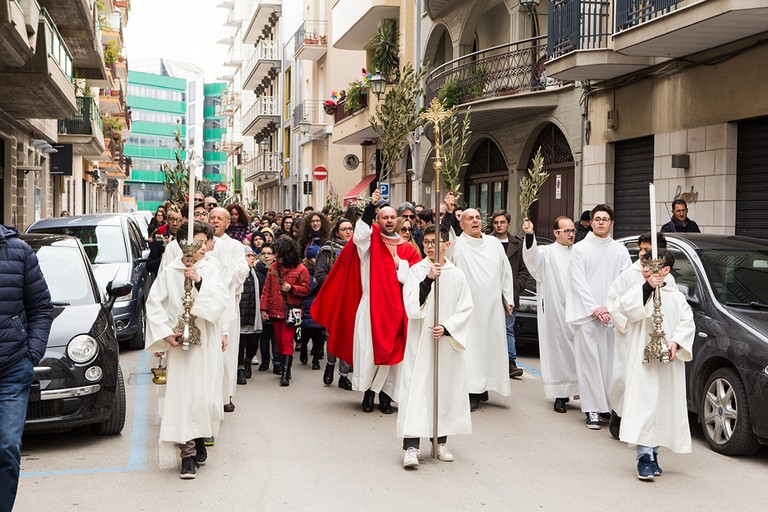 Commemorazione dell'Ingresso di Gesu' in Gerusalemme per le vie della Parrocchia di Gesù Crocifisso di Andria. <span>Foto Riccardo Di Pietro</span>