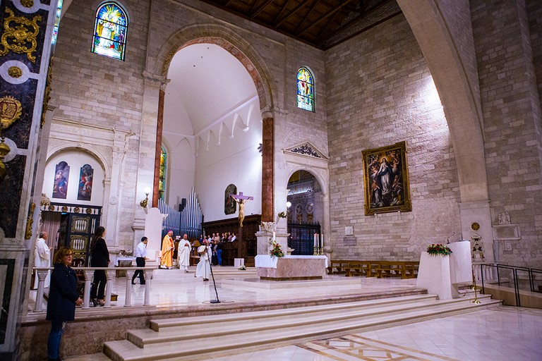 In cattedrale 36 ragazzi hanno ricevuto il Sacramento della Cresima dal Vescovo Mansi. <span>Foto Riccardo Di Pietro</span>