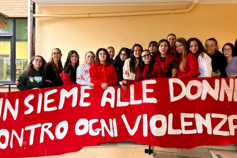 Il 25 novembre all’Itt "Sen. Onofrio Jannuzzi" di Andria: “Insieme alle donne contro ogni forma di violenza”