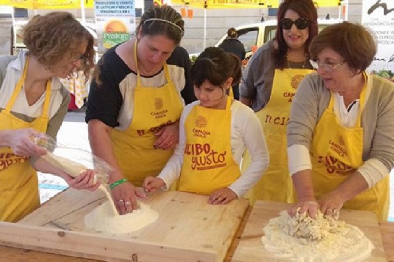 Preparazione della zuppa di ceci