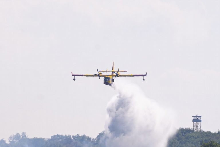 Vasto incendio sulla Murgia