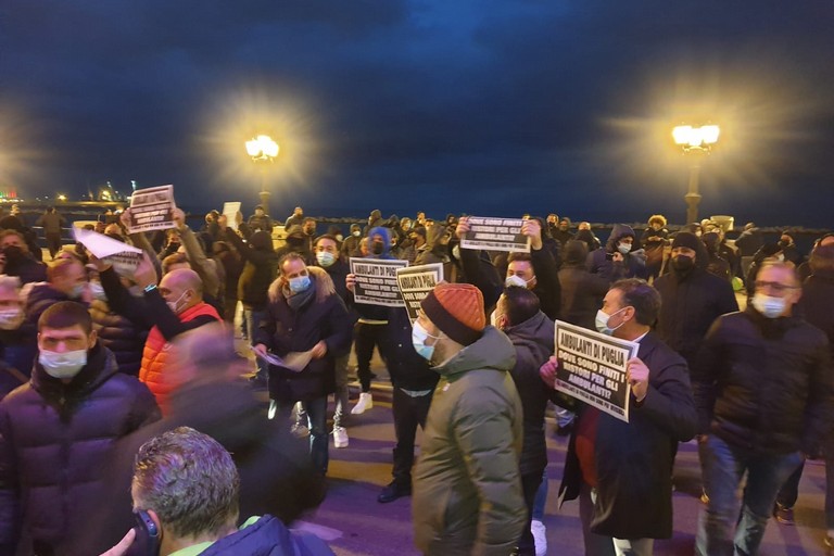Protesta ambulanti, anche da Andria alla manifestazione davanti alla Regione