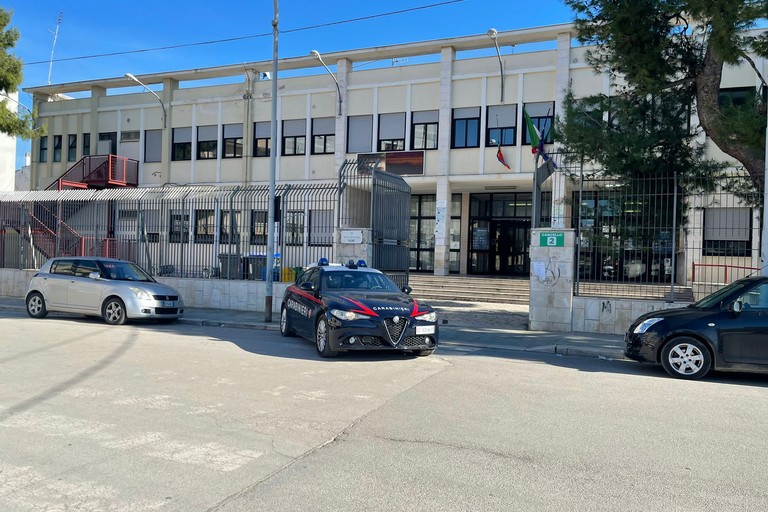 Carabinieri Andria: servizi di controllo davanti alle scuole cittadine