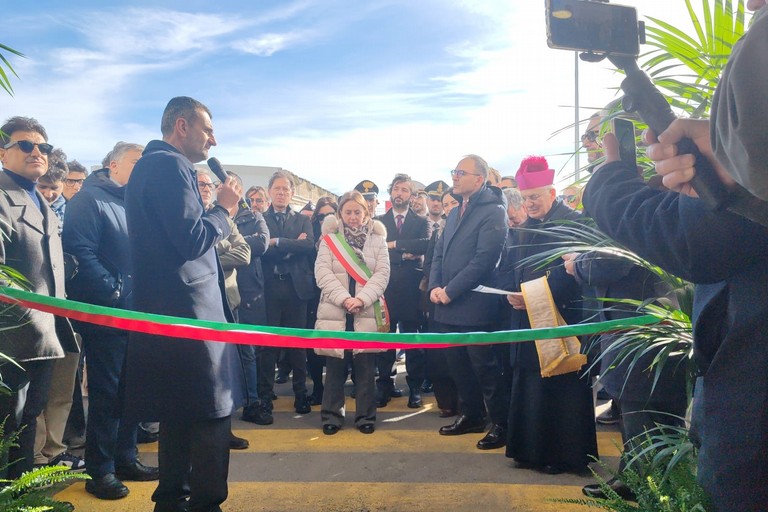 Nuovo mercato ortofrutticolo, inaugurazione alla presenza di Bruno, Decaro e Piemontese - FOTO