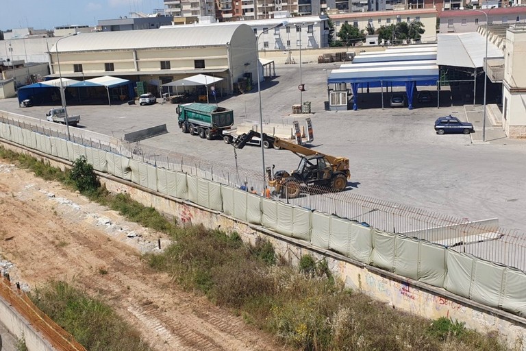 mercato ortofrutticolo interramento ferroviario