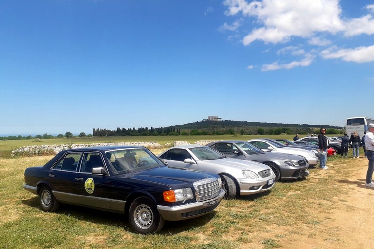 Mercedes Amici della stella Castel del Monte