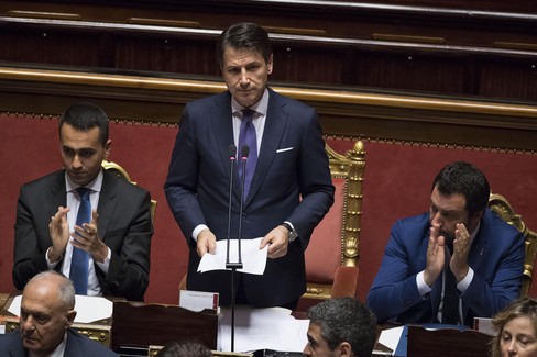 Votata la fiducia al Governo Conte