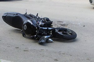 Moto a terra incidente