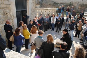 Tornano i visitatori nell'antica Chiesa di Santa Croce