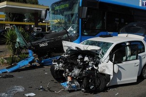 Incidente mortale sulla SS 98 nei pressi di Corato: bus contro auto