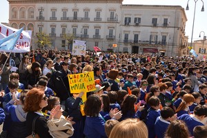 Marcia della Legalità di Libera, migliaia di studenti in Piazza
