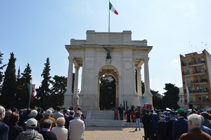 Festa della Liberazione, celebrazioni al Monumento ai Caduti