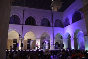 Castel dei Mondi Sirya nel Chiostro di San Francesco