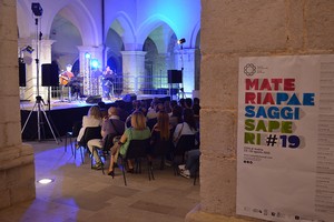 Castel dei Mondi Sirya nel Chiostro di San Francesco