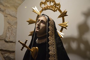 Madonna restaurata nella Chiesa di Sant'Agostino