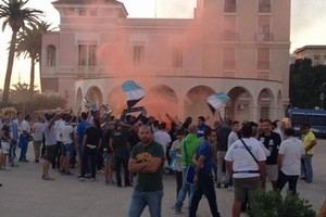 Tifosi tranesi alla stazione