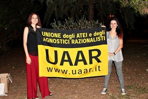 Uaar Bat