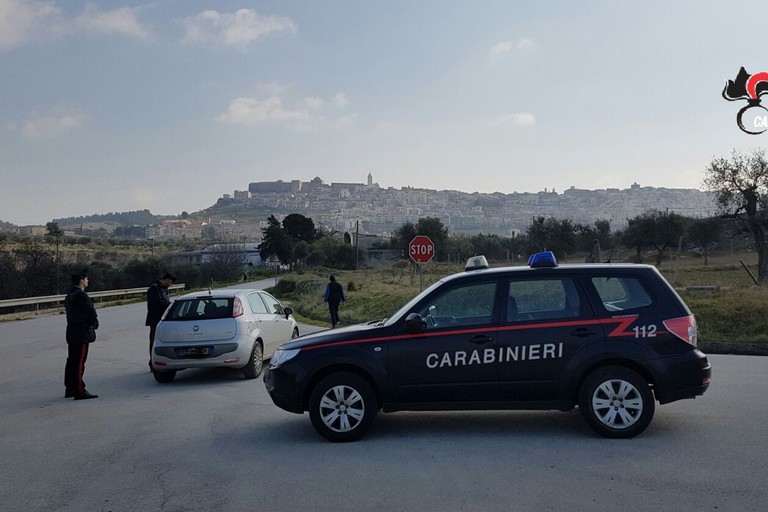 Carabinieri Minervino, assalto bancomat