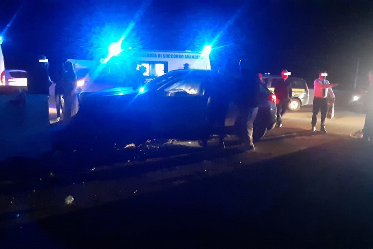 Incidente stradale alla rotatoria di Montegrosso