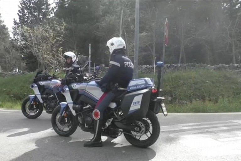 moto della Polizia di Stato ad Andria