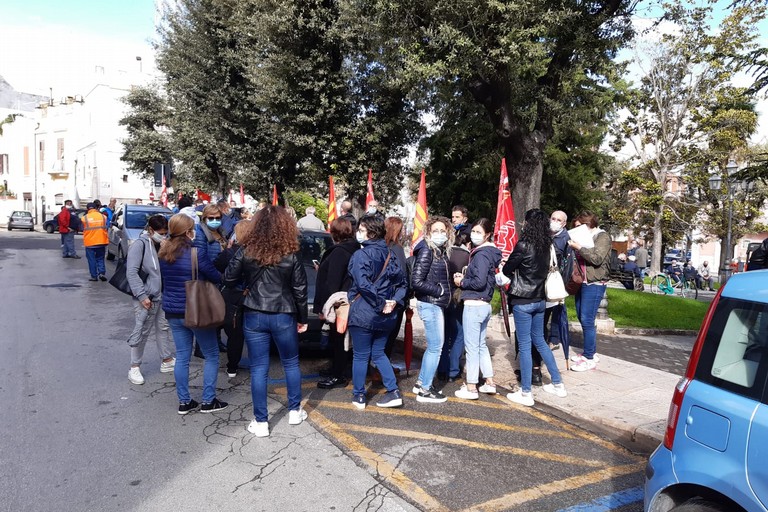 protesta dei lavoratori dell'AndriaMultiservice
