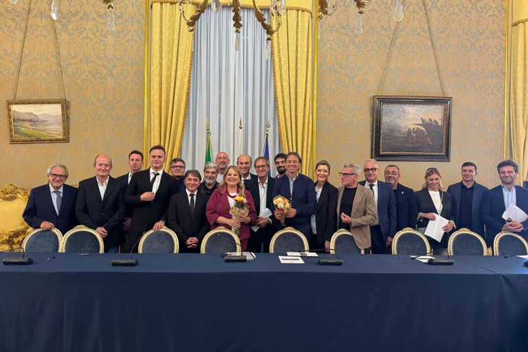 Crisi olivicoltura, in Prefettura a Bari presente anche Andria: “Al fianco degli agricoltori. Risposte immediate dal Governo”