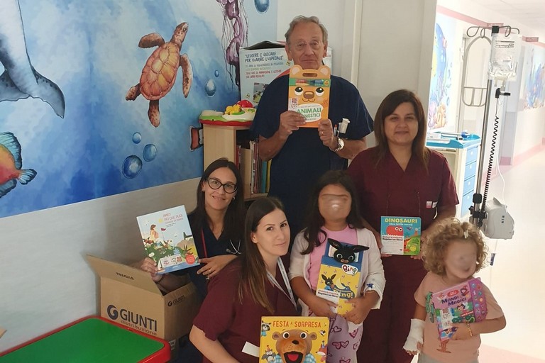 Oltre libri per i bambini dellospedale Bonomo di Andria