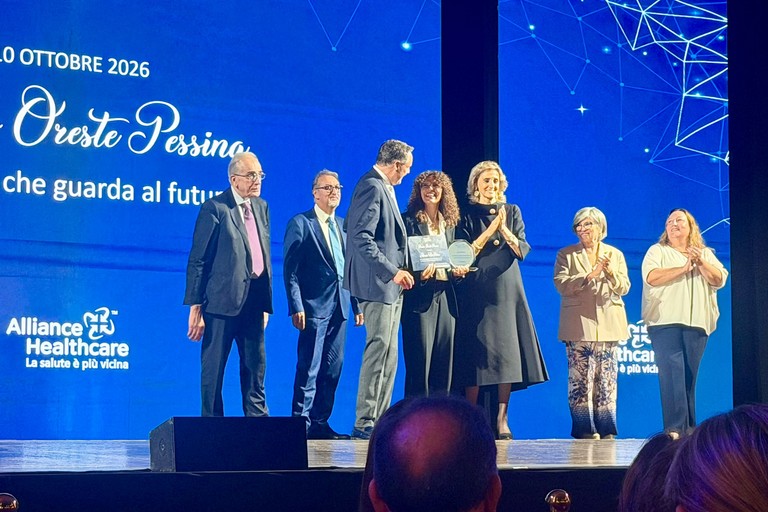 Premio di Laurea "Oreste Pessina" alla giovane farmacista andriese Alessia Di Palma