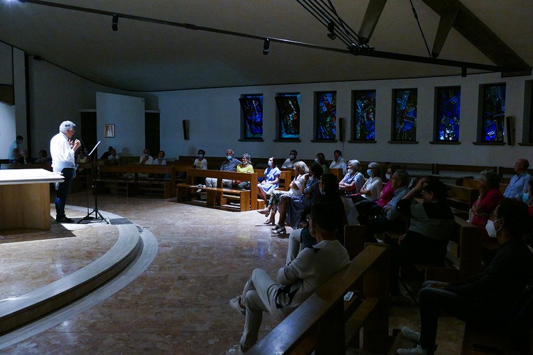 Una serata alla parrocchia San Luigi a Castel del Monte per parlare di Dante. <span>Foto Riccardo Di Pietro</span>