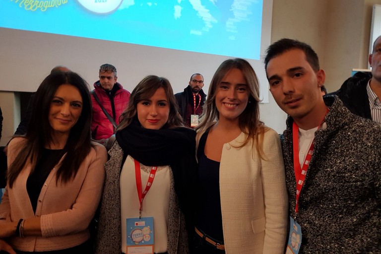 I giovani del Pd andriese con Pina Piceno e Maria Elena Boschi