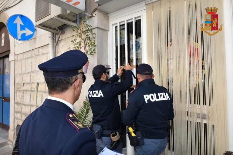 sospesa la licenza di un bar di Andria