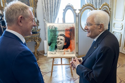 Festa della Repubblica: francobolli celebrativi per gli 80 anni della fondazione e del voto alle donne