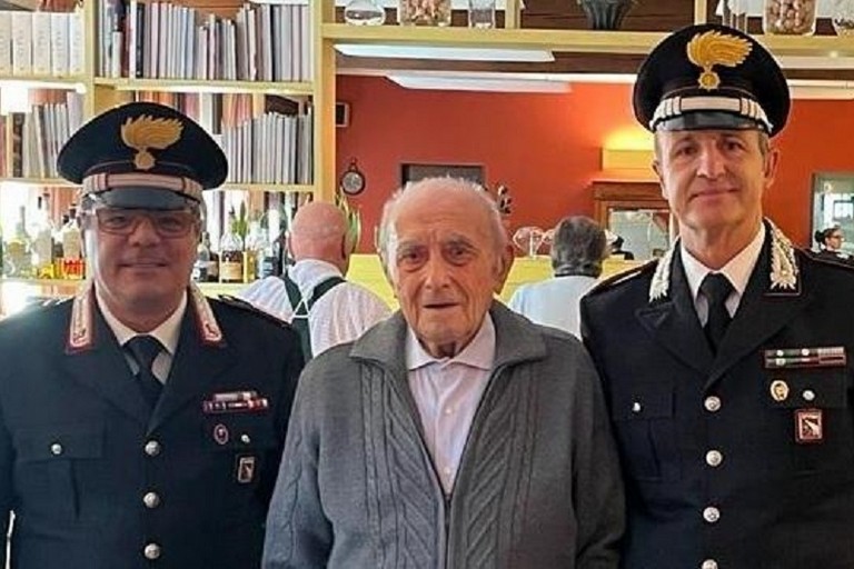 Carabiniere Primo Musacchi: 102 anni di ricordi tra cui quello al Battaglione Allievi Carabinieri di Andria