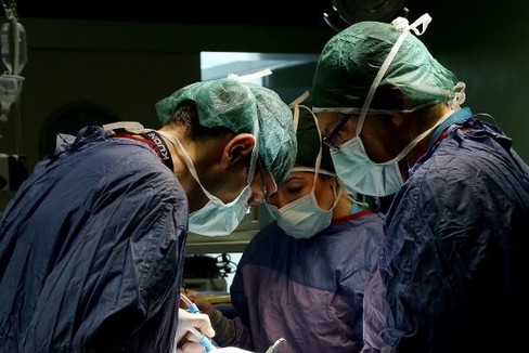 Sanità: nuove assunzioni dovranno essere approvate preventivamente per verificare l'impatto sulla spesa sanitaria