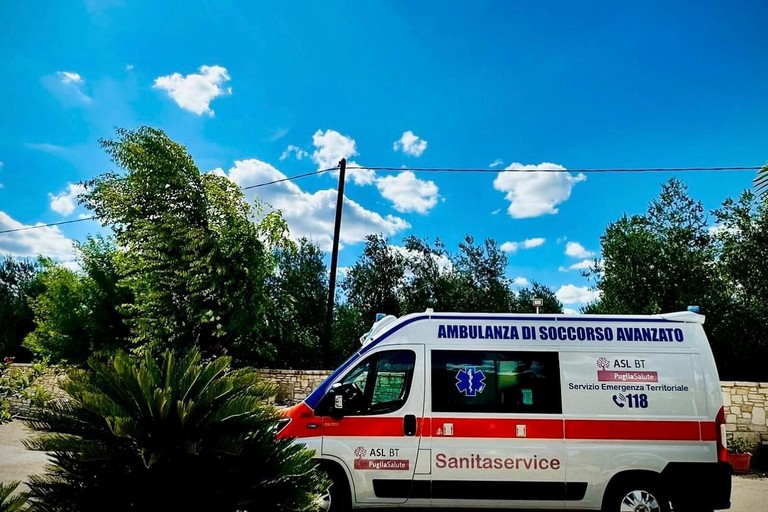 ambulanza servizio 118