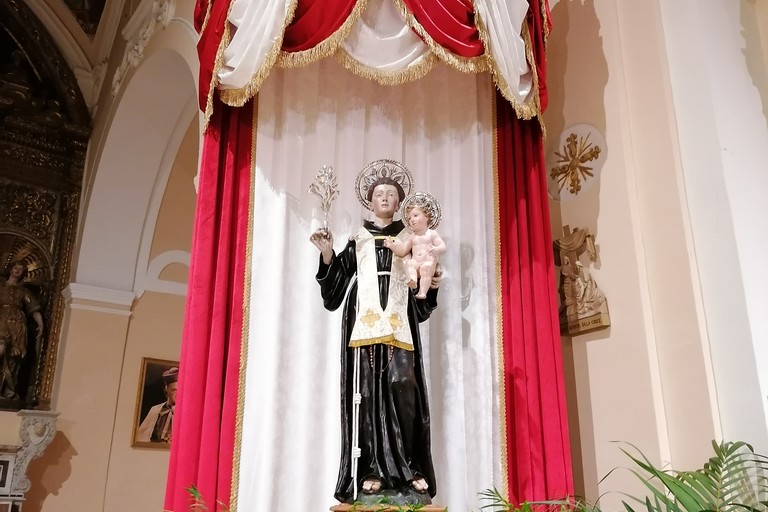 Statua di Sant'Antonio