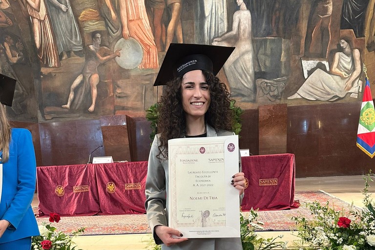 Noemi di Tria riceve il titolo di “Laureata eccellente” alla Sapienza di Roma