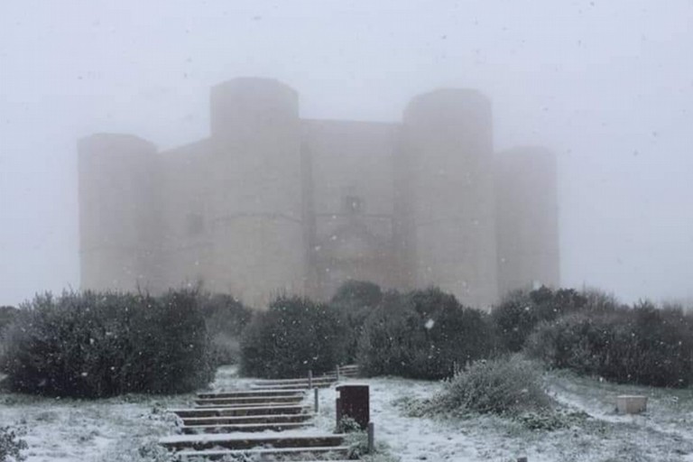 Castel del Monte innevato