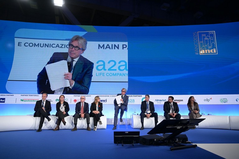 Sindaci uniti per un patto energetico