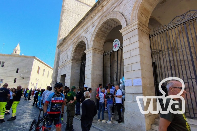 Le esequie dei ciclisti di Andria. <span>Foto Ida Vinella</span>