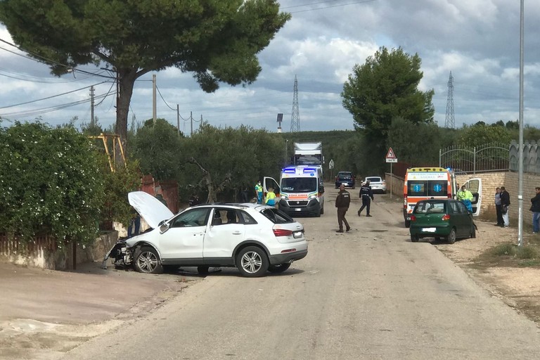 incidente stradale nei pressi della Basilica di Santa Maria dei Miracoli