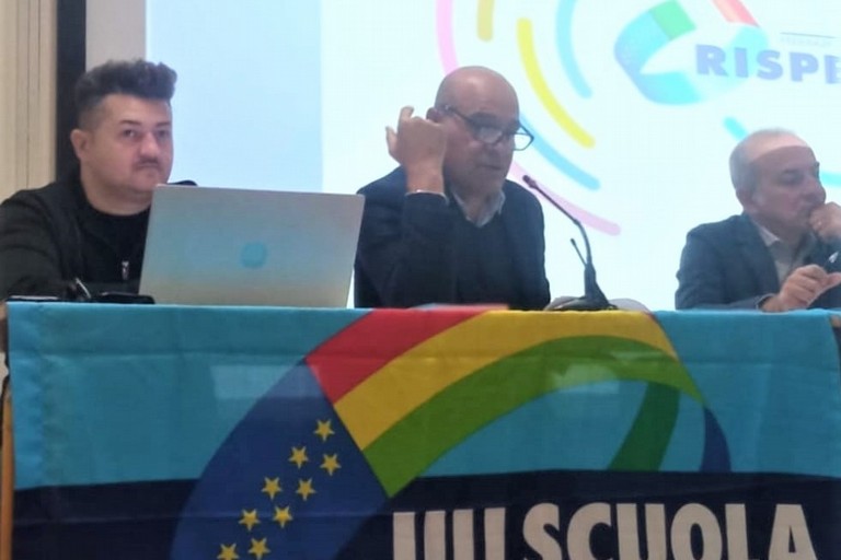 Denatalità nella Bat, Uil Scuola Bat: "Sì a classi con meno alunni e alla tutela di docenti e personale Ata"