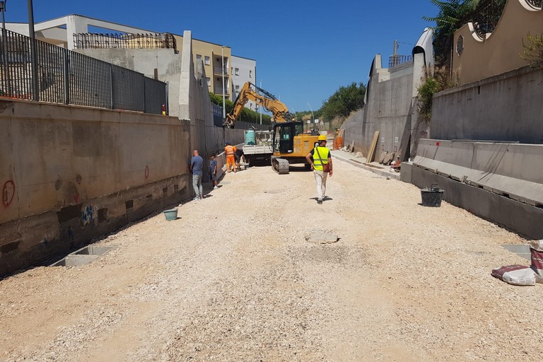 lavori stradali su via Bisceglie